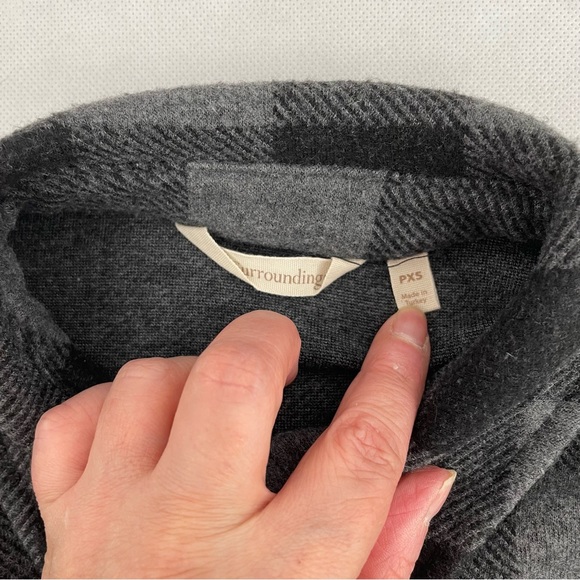 Soft Surroundings Women’s PXS Fleece Top Roll Tab Sleeve plaid tunic top - Picture 8 of 8